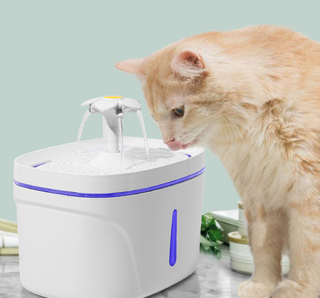 The New Pet Automatic Drinking Fountain Cats And Dogs Drinking Water Basin